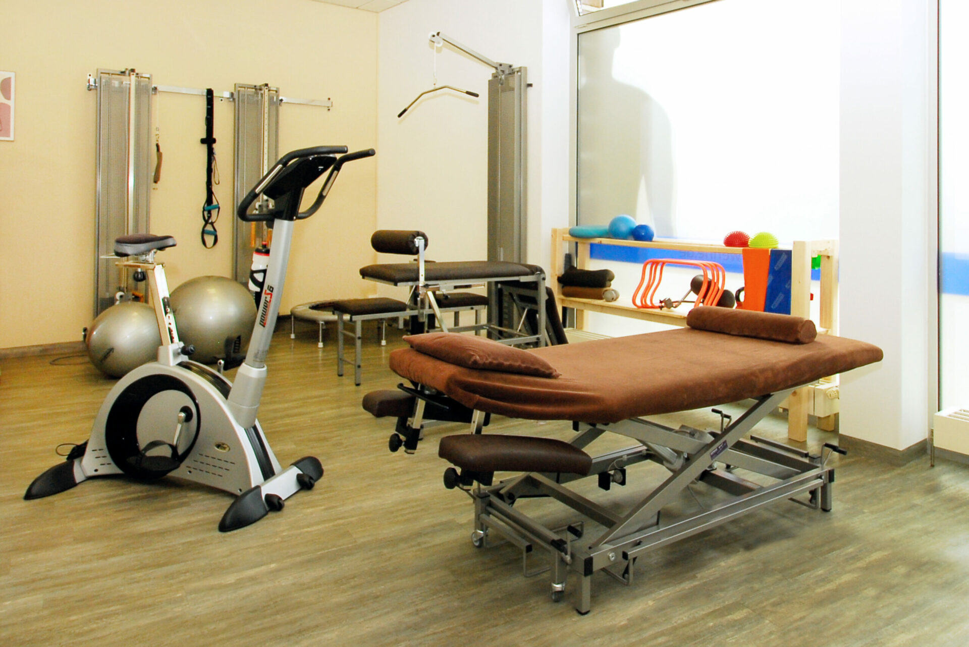 Krankengymnastik Geräte Liege Physiotherapie Donaueschingen Michaela Wehrle