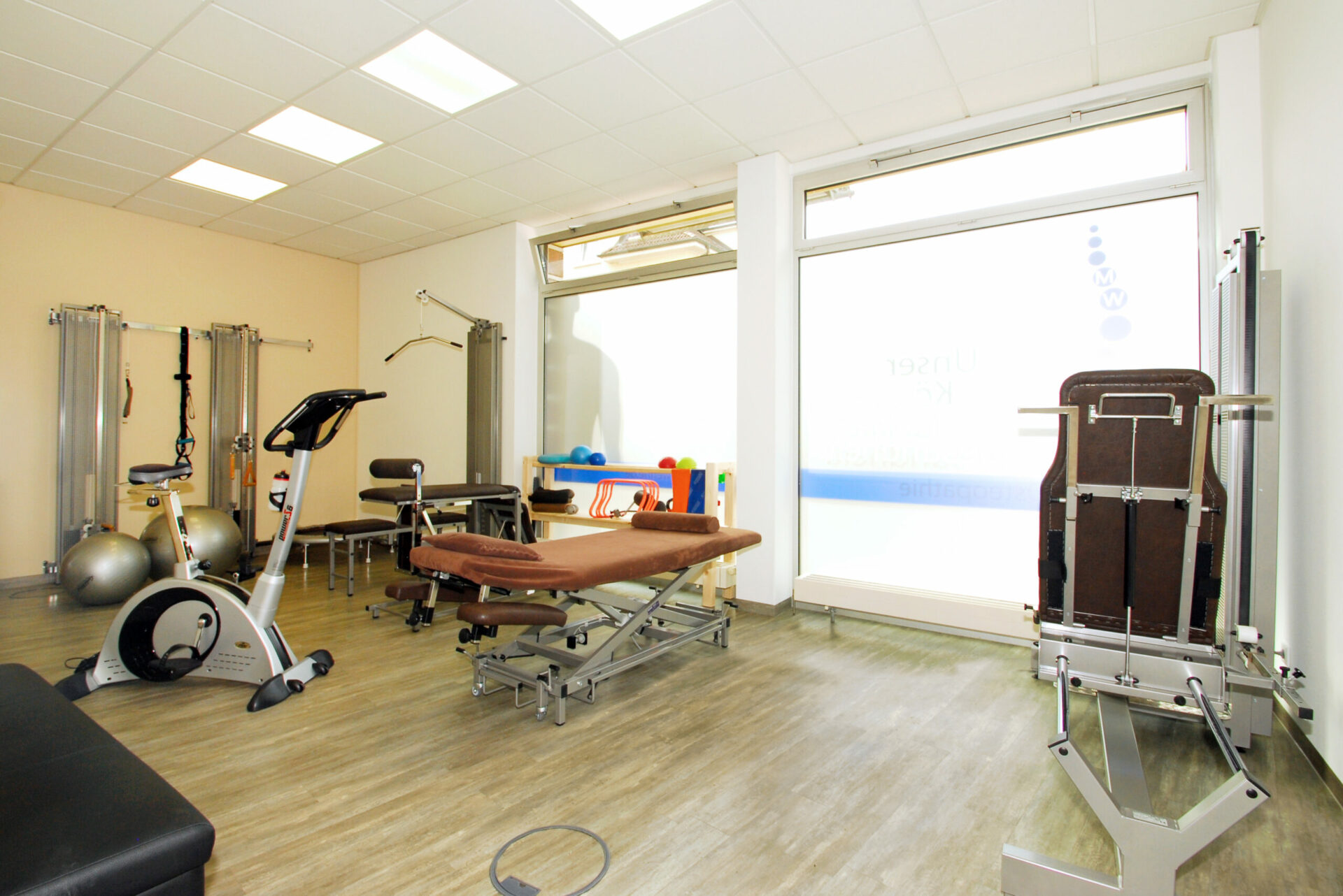 Krankengymnastik Geräte Behandlung Physiotherapie Donaueschingen Michaela Wehrle